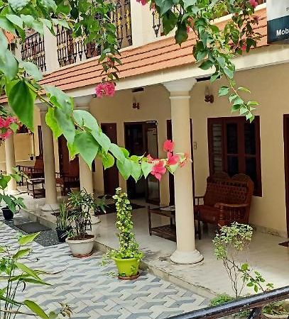 Marina Guest House โกวาลัม ภายนอก รูปภาพ