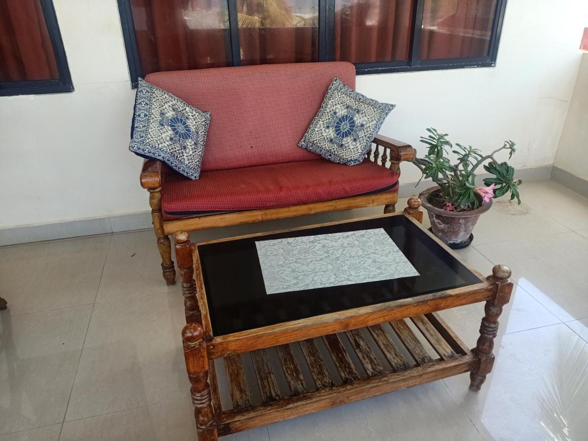 Marina Guest House โกวาลัม ภายนอก รูปภาพ