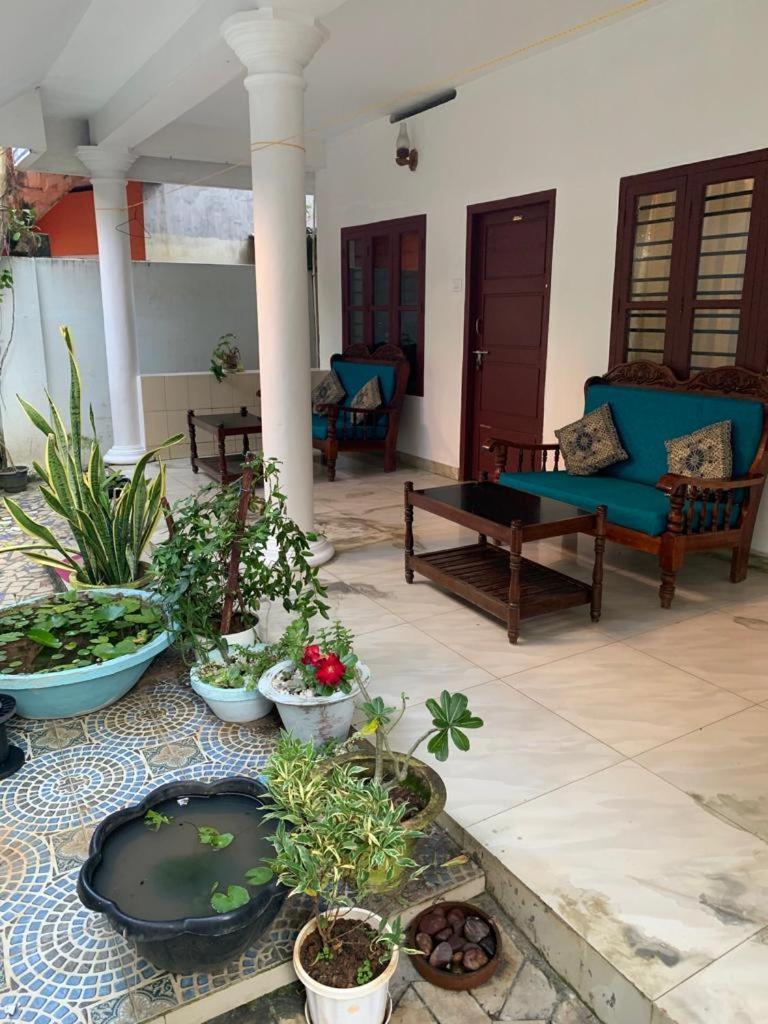 Marina Guest House โกวาลัม ภายนอก รูปภาพ
