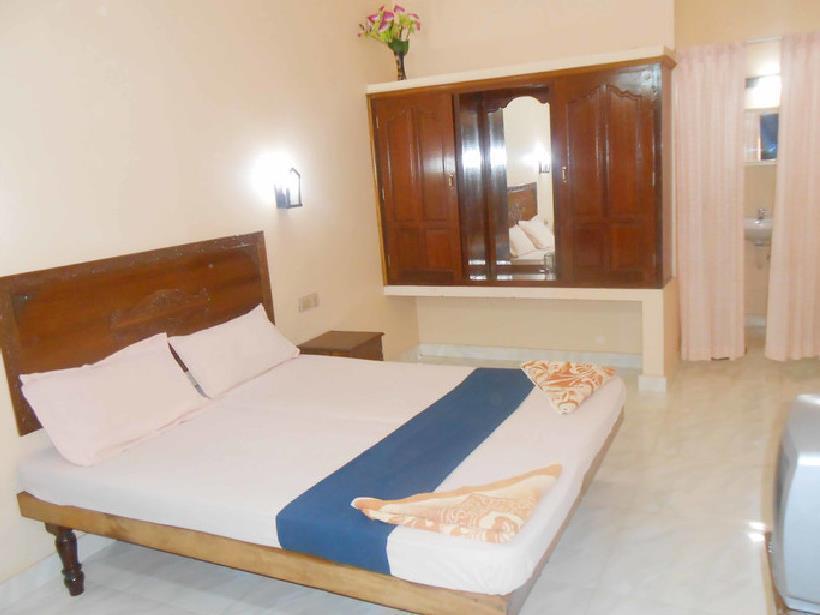 Marina Guest House โกวาลัม ภายนอก รูปภาพ