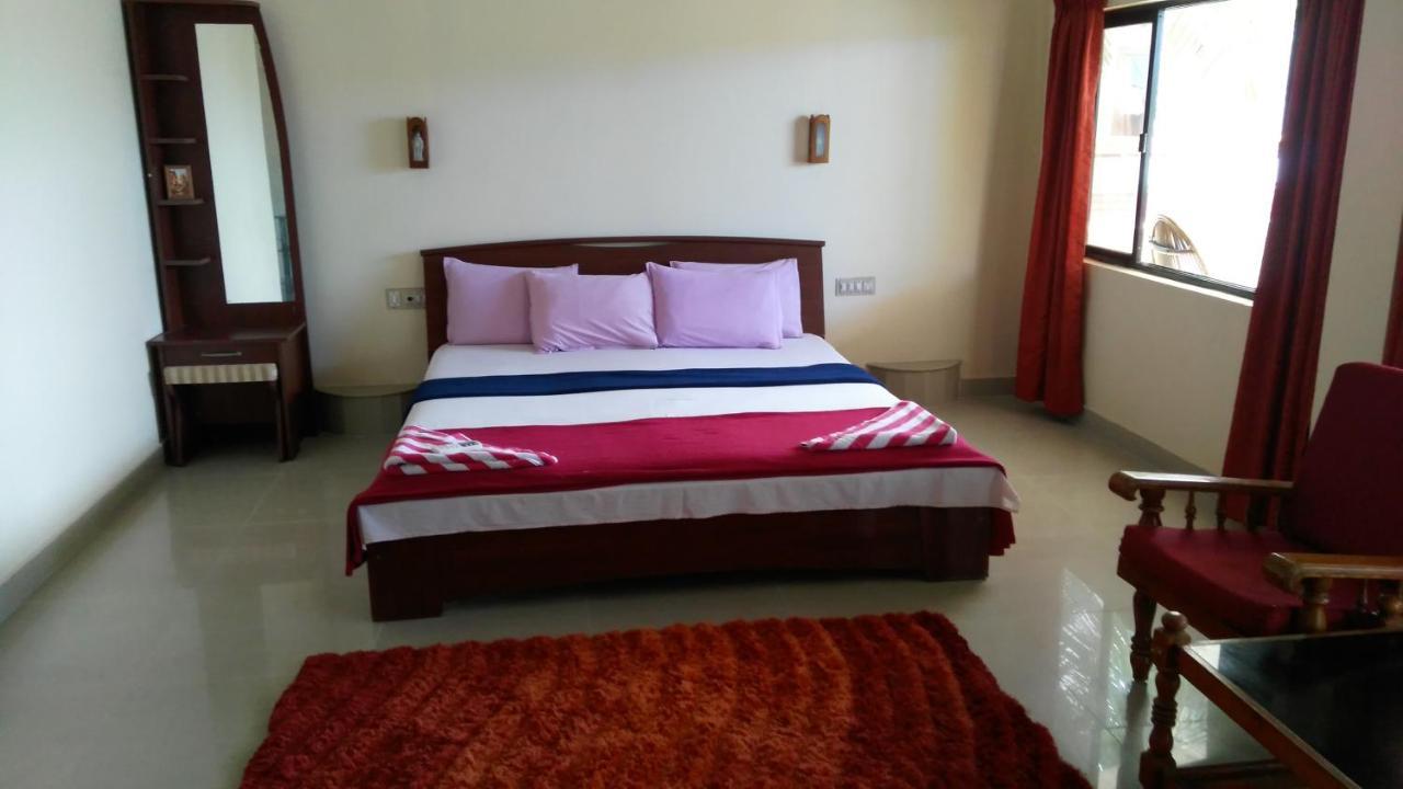 Marina Guest House โกวาลัม ภายนอก รูปภาพ